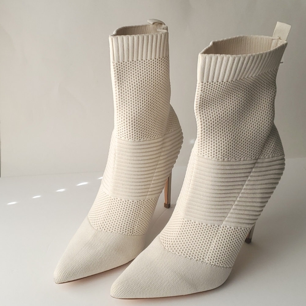 Pointed Toe Sock Ankle Boots